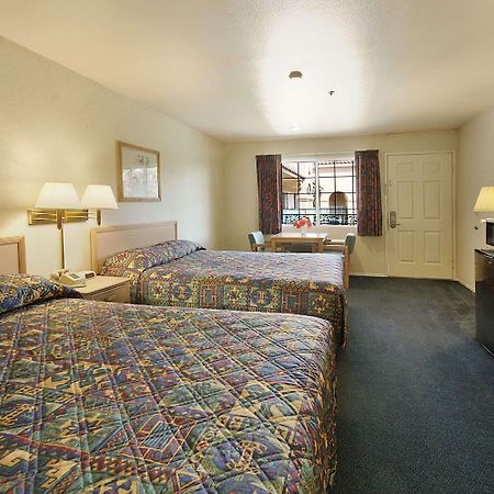Days Inn By Wyndham Riverside Tyler Mall Ruang foto