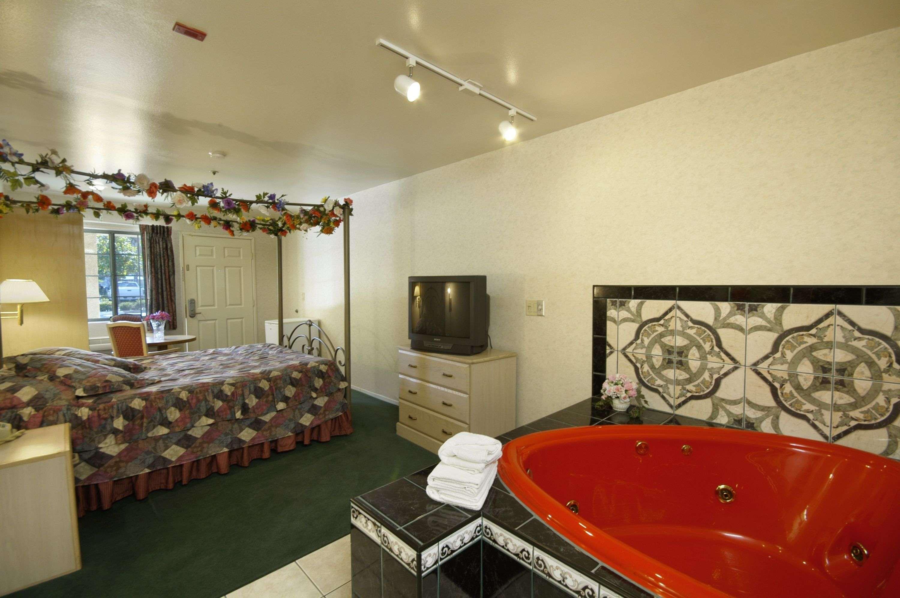 Days Inn By Wyndham Riverside Tyler Mall Ruang foto
